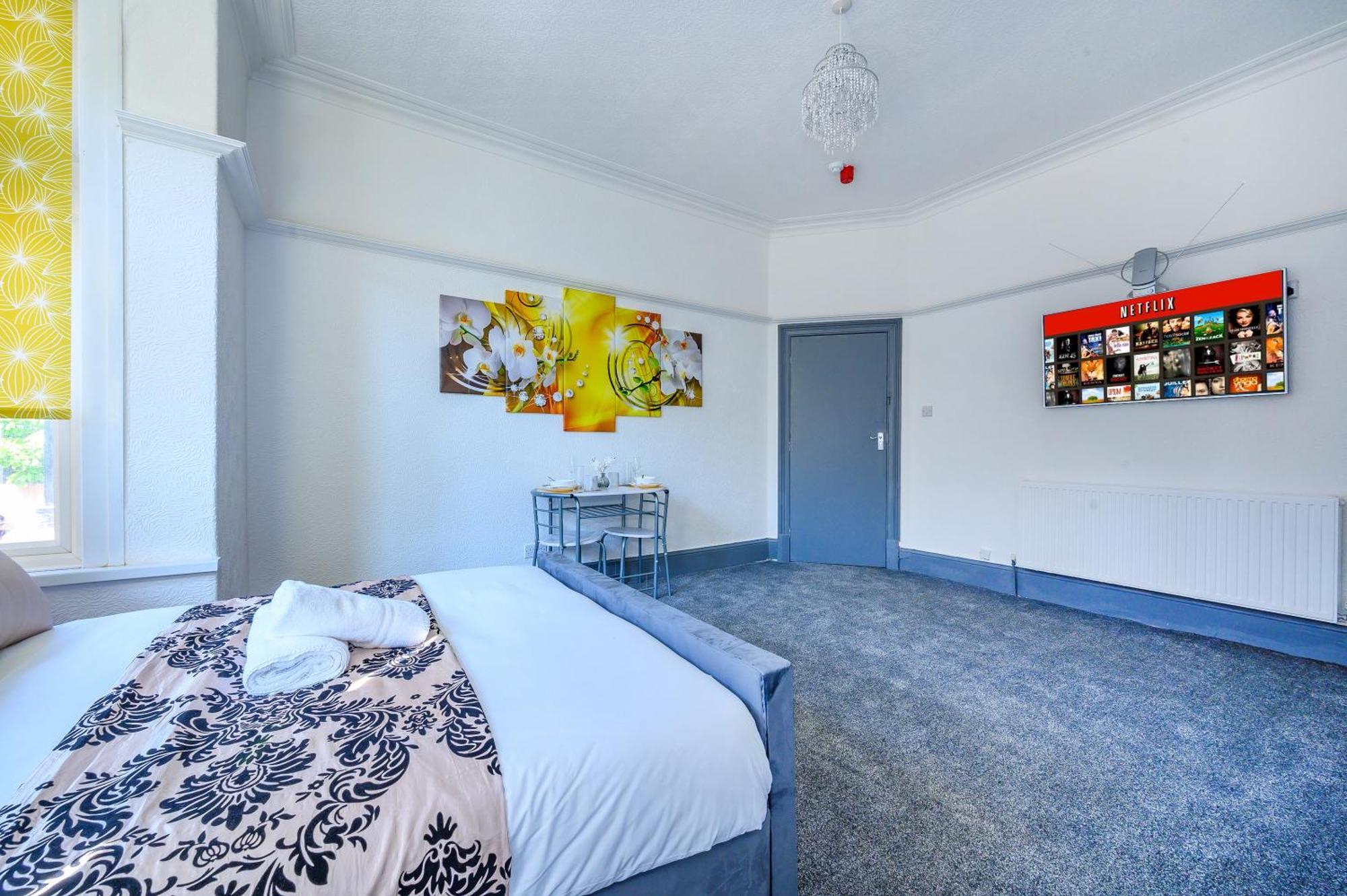-Rf7H- For Your Relaxed & Cosy Free Parking Leeds  Eksteriør bilde